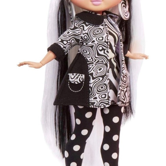 Similar LOL Surprise OMG Lights Groovy Babe Fashion Doll with Surprises - Picture 3 of 4